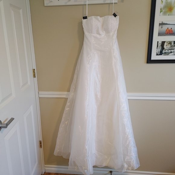 Vintage Destination Wedding Dress - Picture 3 of 8